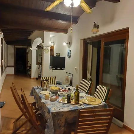 Vittoria فيلة *